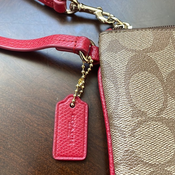 Coach Colorblock Signature Wristlet - Picture 3 of 5